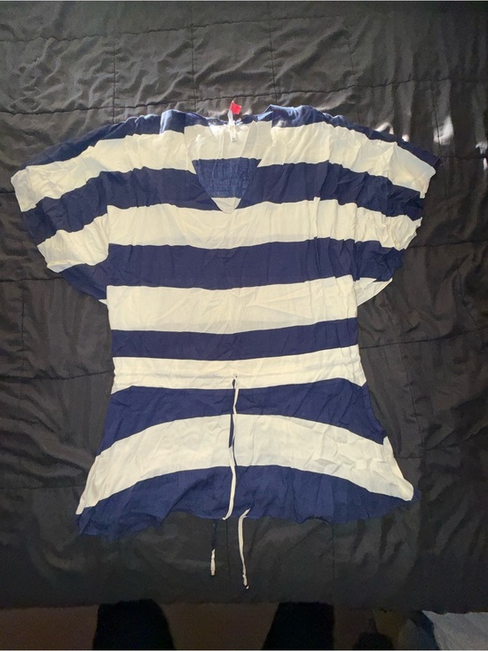 Vix Paula Hermanny Tops - Vix Paula Hermanny Striped Blue and White V-Neck Top with Drawstring